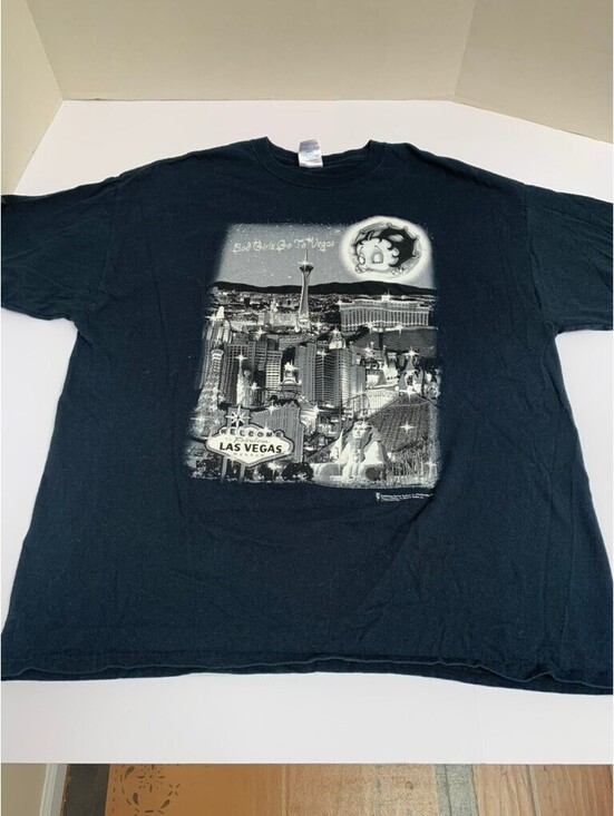 Gildan Tops - NWT Betty Boop Black Bad Girls Go to Vegas Black XL T Shirt